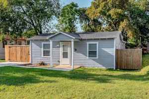 featured image of 5432 Houghton Ave