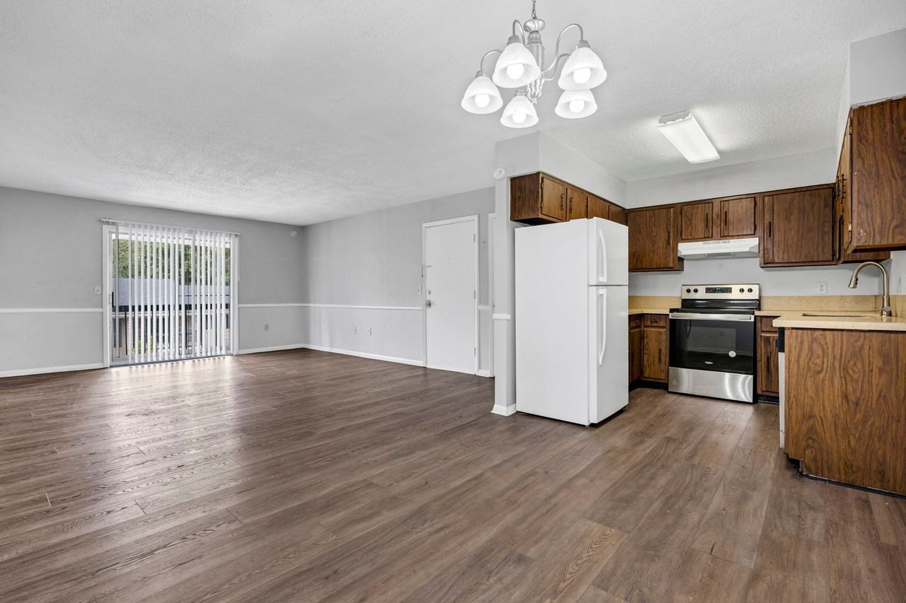 6530 Davidson Rd - Photo 6 of 17