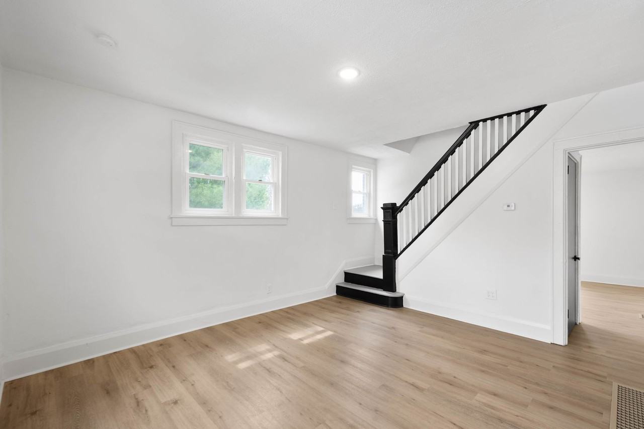 1125 Mcneilly Ave - Photo 6 of 23