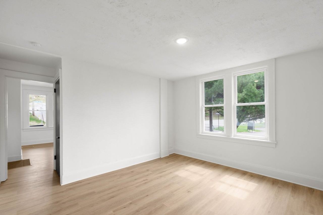 1125 Mcneilly Ave - Photo 7 of 23