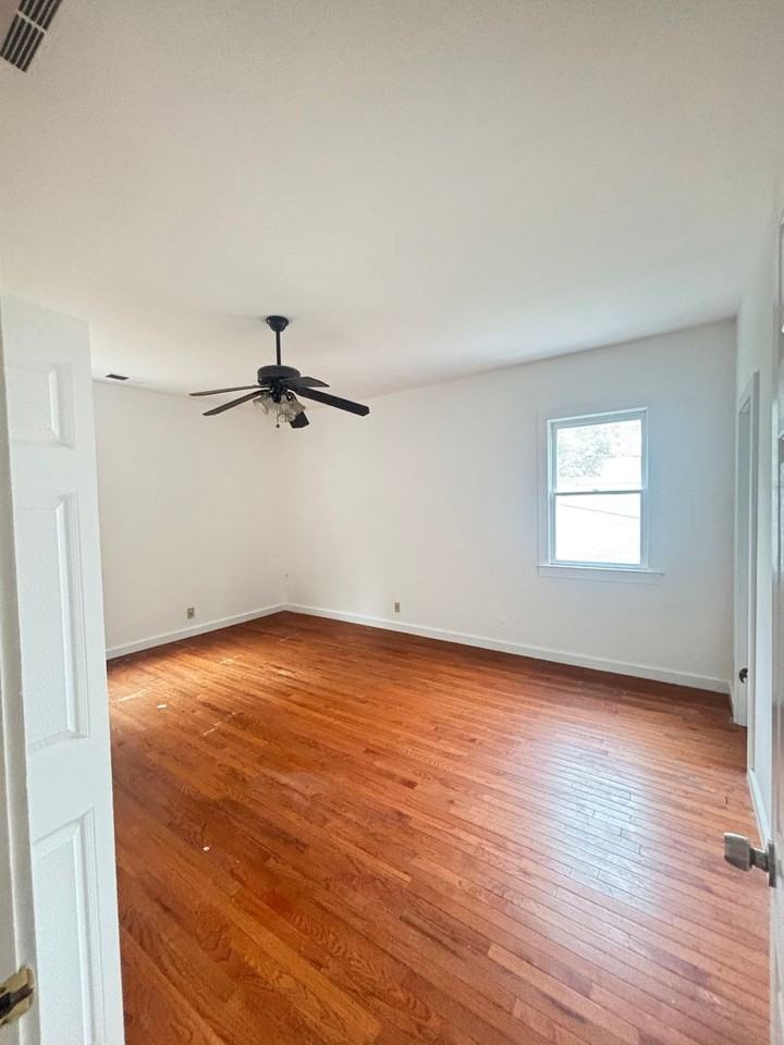 85 Selman St Se - Photo 4 of 7