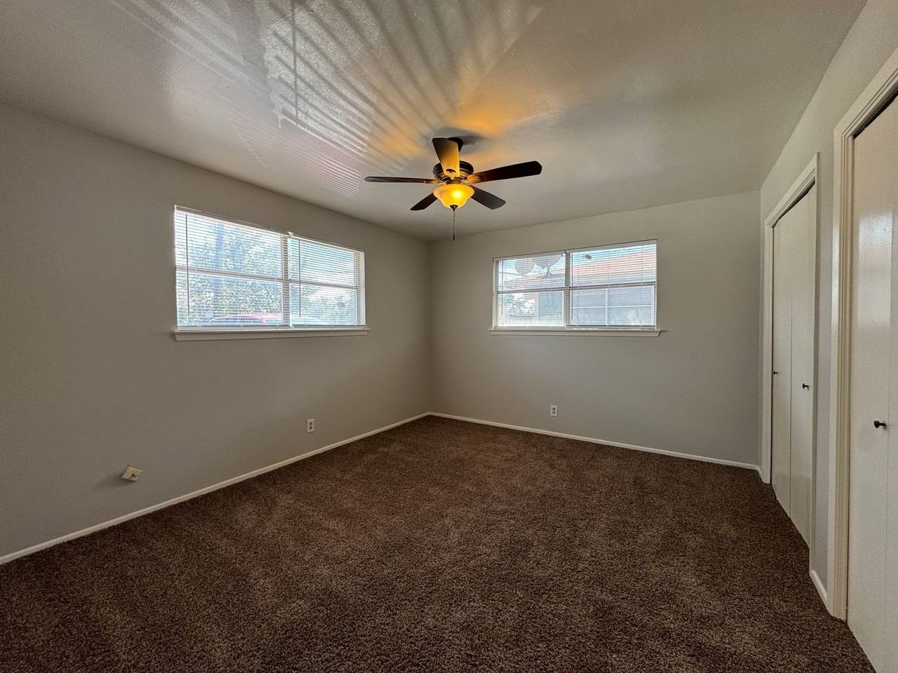 7320 Sanger Ave - Photo 6 of 8