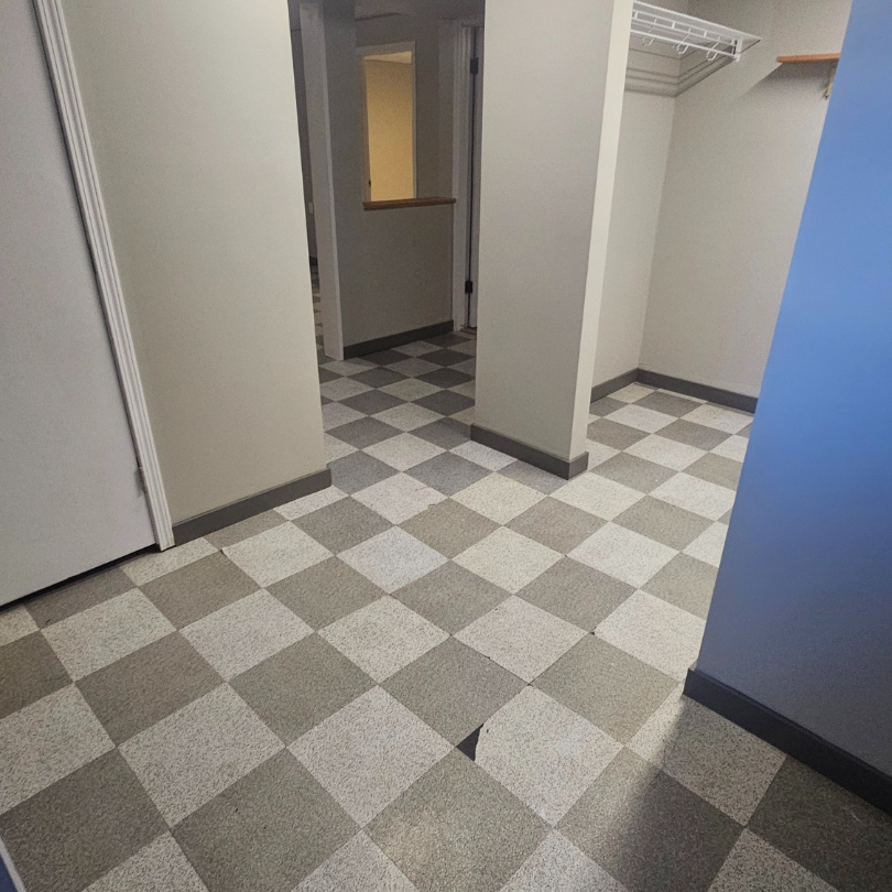 10904 93a St - Photo 4 of 9