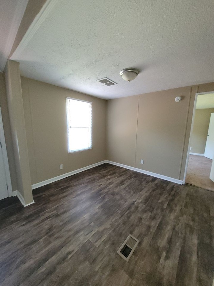 543 Piedmont Park - Photo 3 of 11