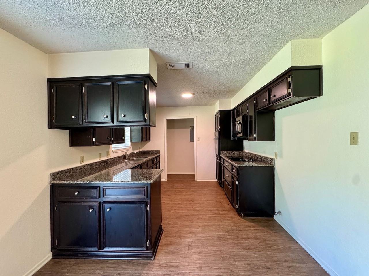 508 Angel Fire Dr - Photo 7 of 17