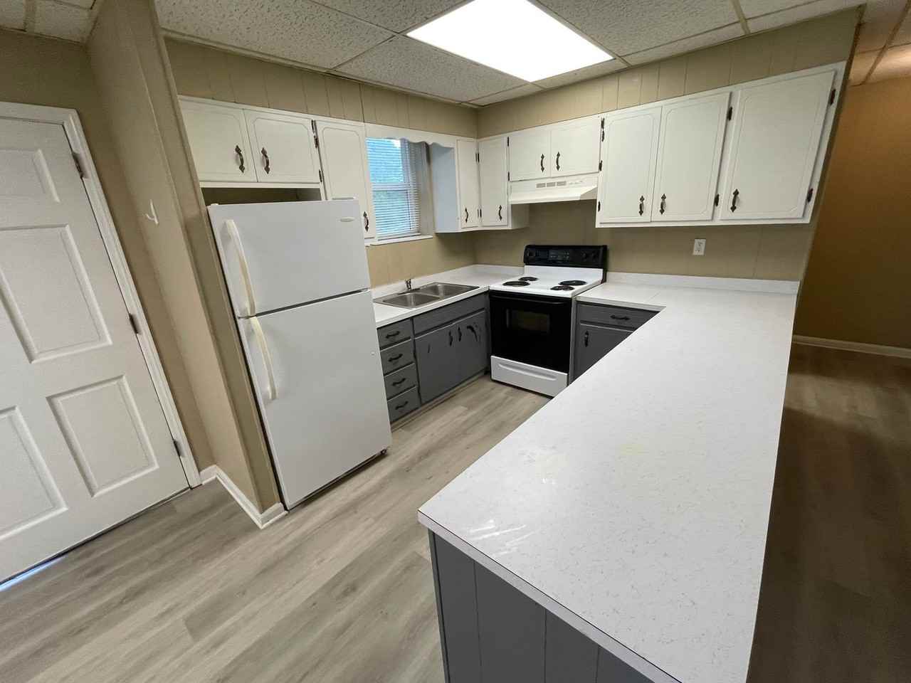 106 Whitecrest Cir Nw - Photo 3 of 11