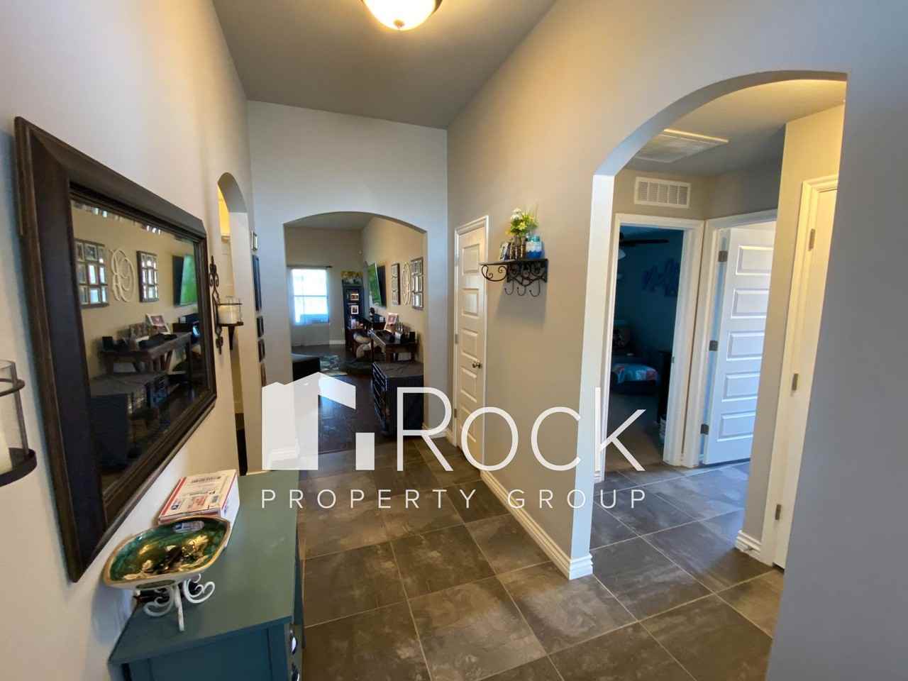 1209 SW 159th Ter - Photo 7 of 23