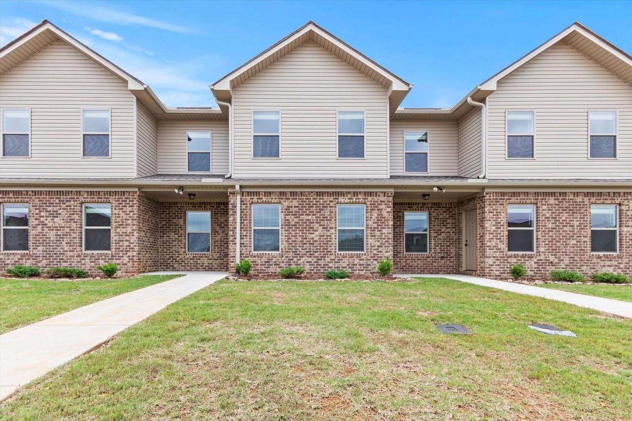 16088 16088 Cohen Drive - Photo 3 of 34