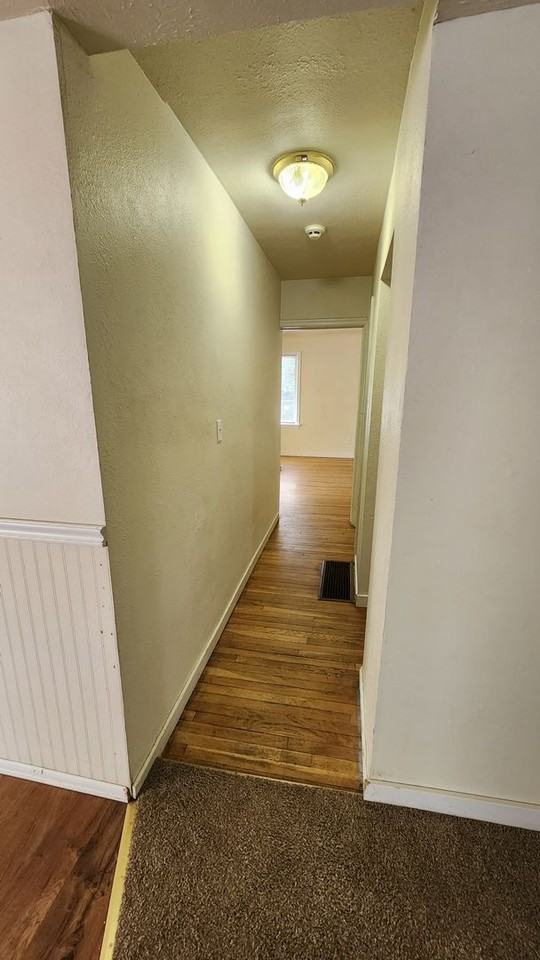 611 S Ferrall St - Photo 7 of 26