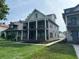 featured image of 926 17th Ave Se