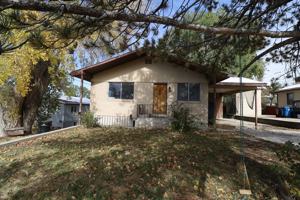 featured image of 565 E 200 N