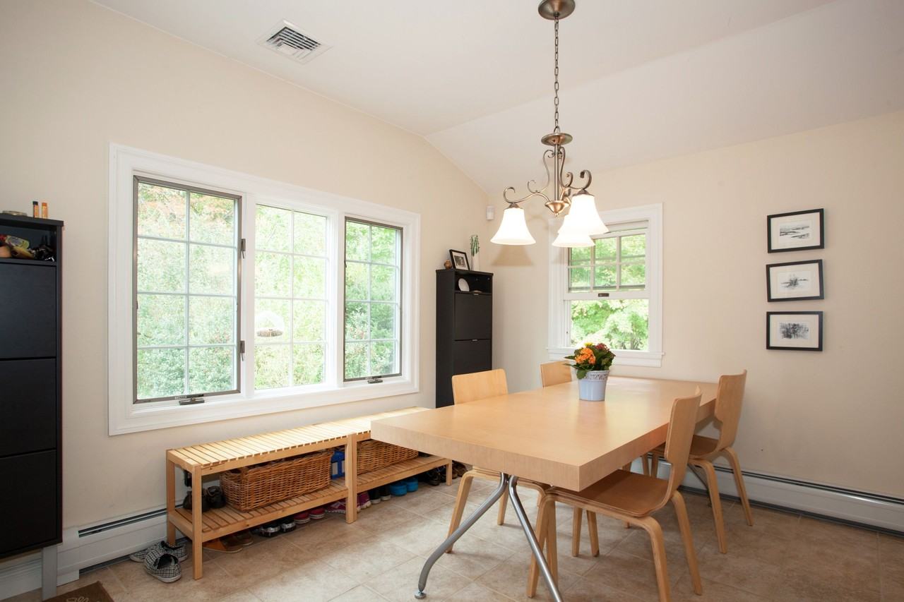 829 Franklin Turnpike - Photo 3 of 14