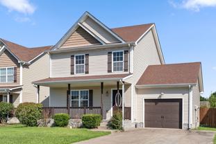 521 Falkland Cir - Photo 1 of 1