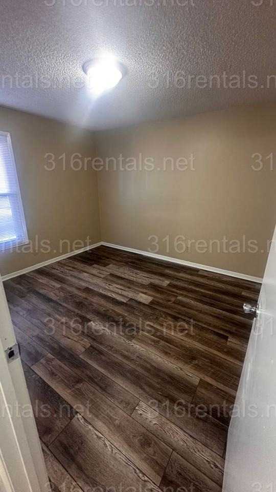 6716 W Par Ln - Photo 5 of 11