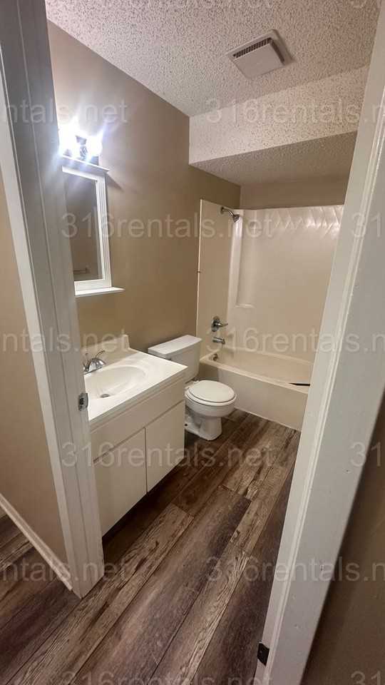 6716 W Par Ln - Photo 6 of 11
