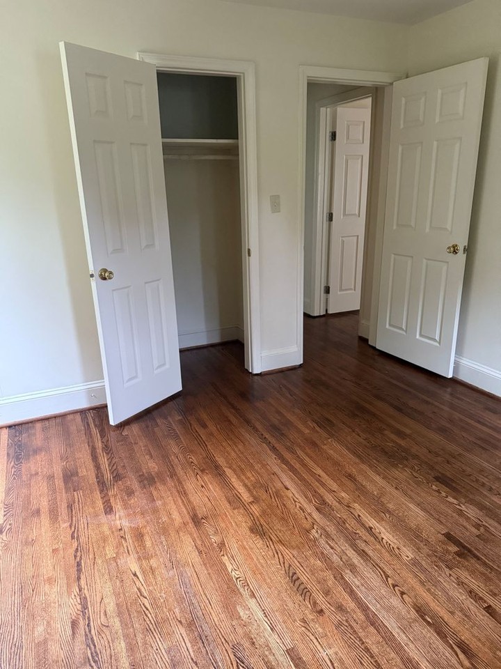 3929 Whitehall Dr - Photo 7 of 16