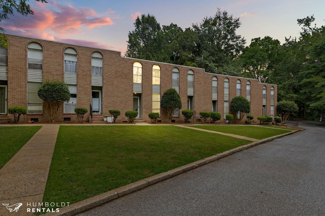 A0F08-The Townes on Eagle (TEG) - Photo 3 of 16