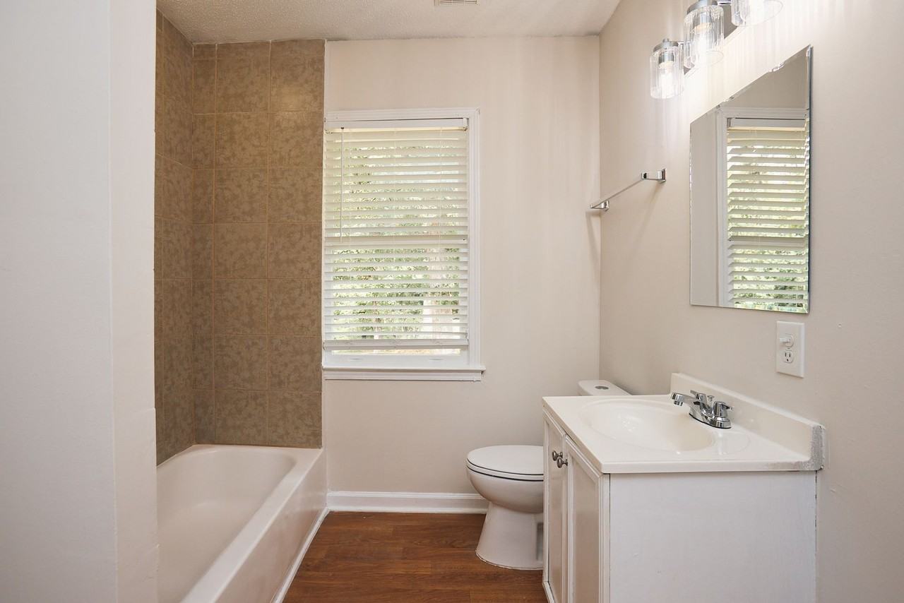 2058 River Rd - Photo 6 of 15