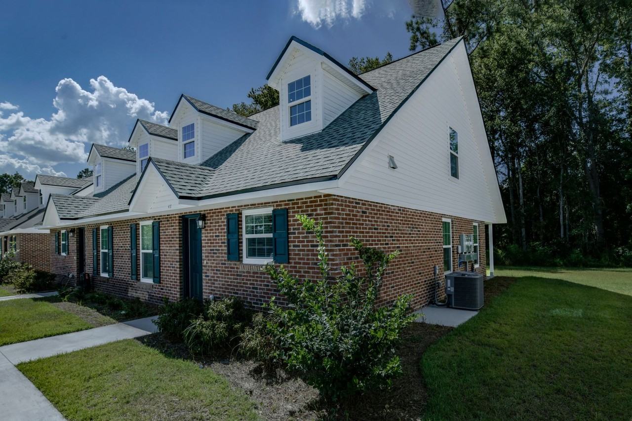 411 Madison Ave - Photo 2 of 41