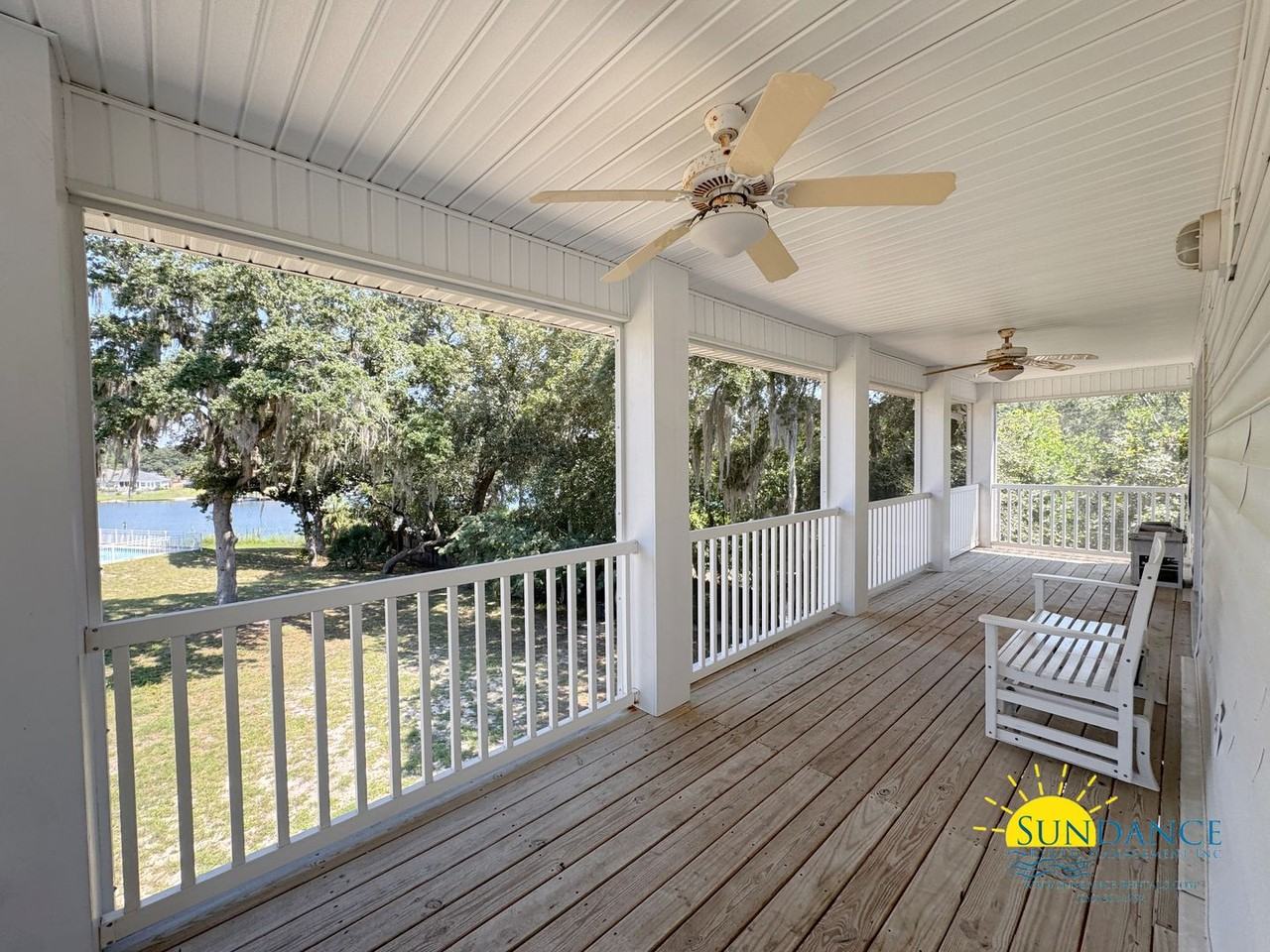 503 Circle Dr - Photo 2 of 35