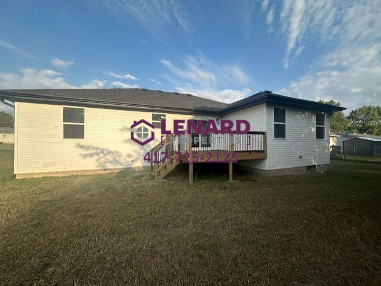 122 N Alberta St - Photo 2 of 16