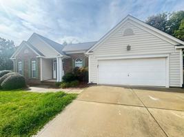 featured image of 912 Woodglen Rd