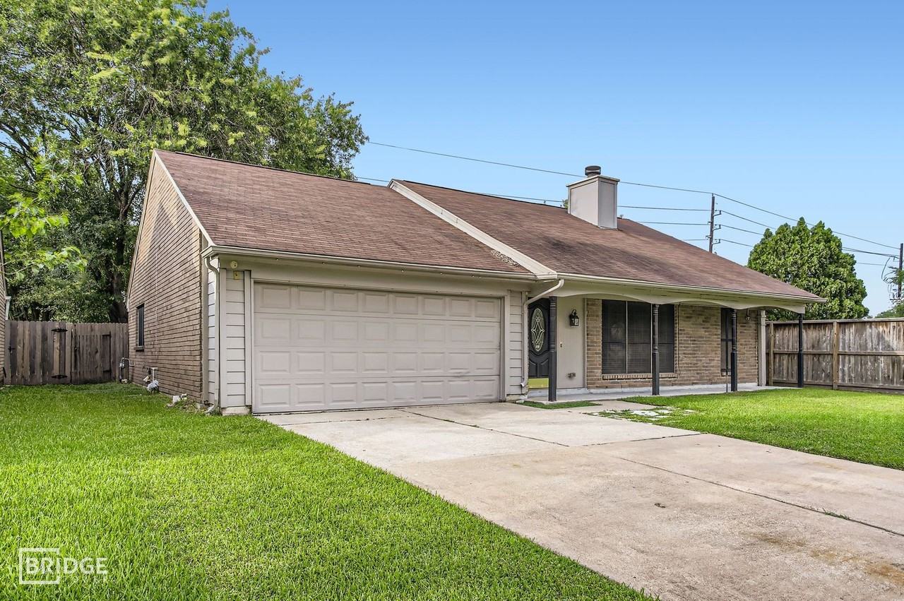 11910 Yearling Dr - Photo 3 of 32