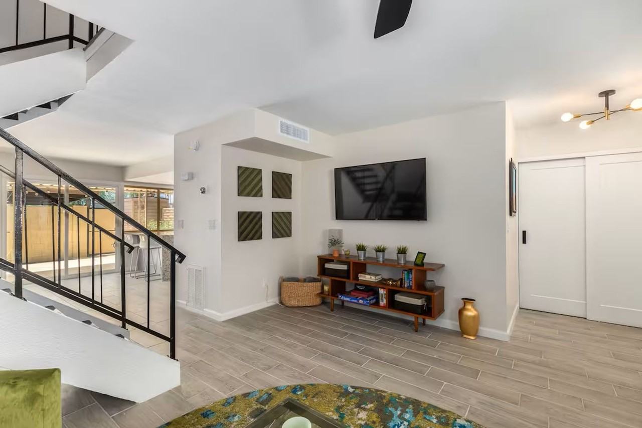 4201 N Miller Rd - Photo 2 of 25