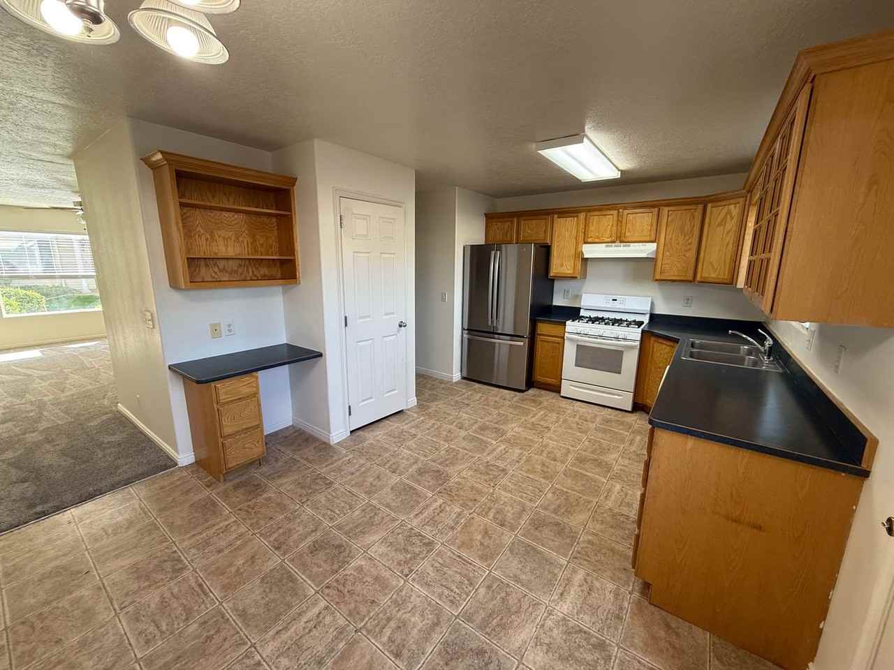 1148 Northfield Rd #33 - Photo 3 of 26