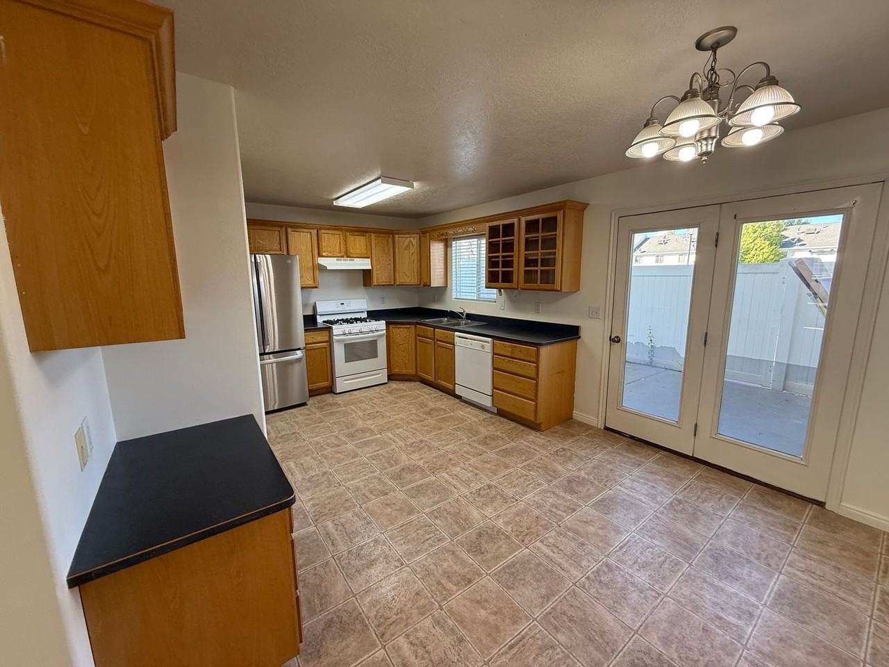 1148 Northfield Rd #33 - Photo 7 of 26