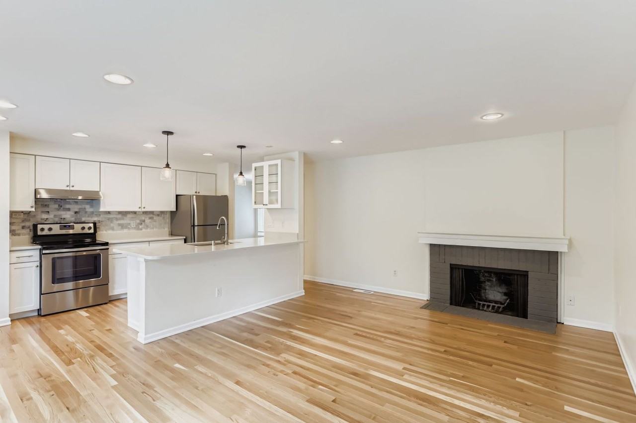 6715 149th Ave Ne - Photo 3 of 23