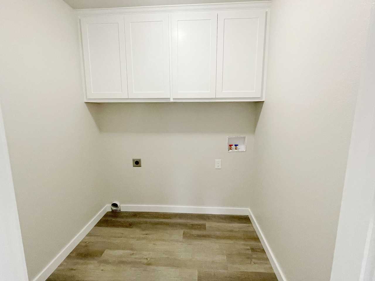 409 Brodys Way - Photo 2 of 9