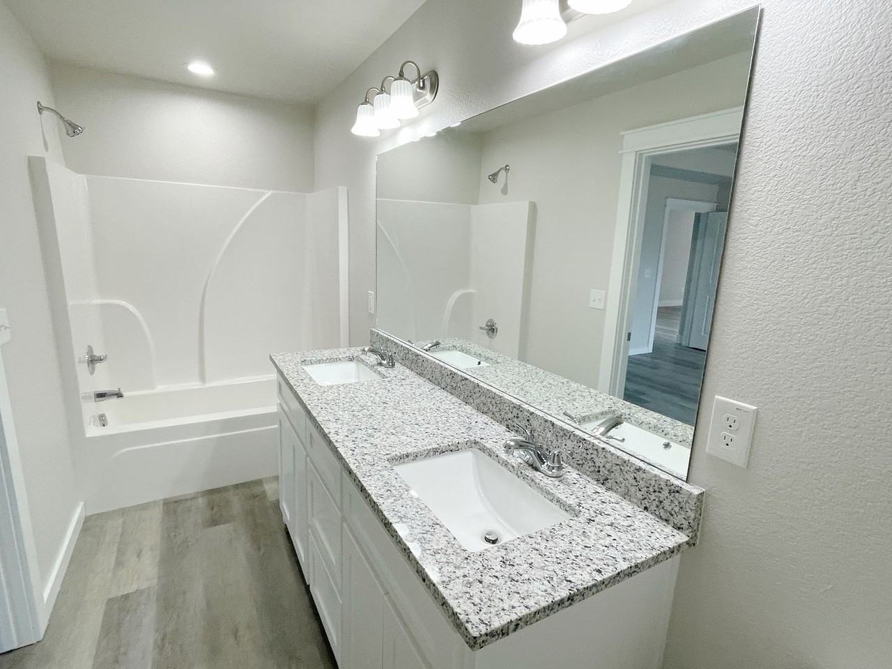 409 Brodys Way - Photo 7 of 9