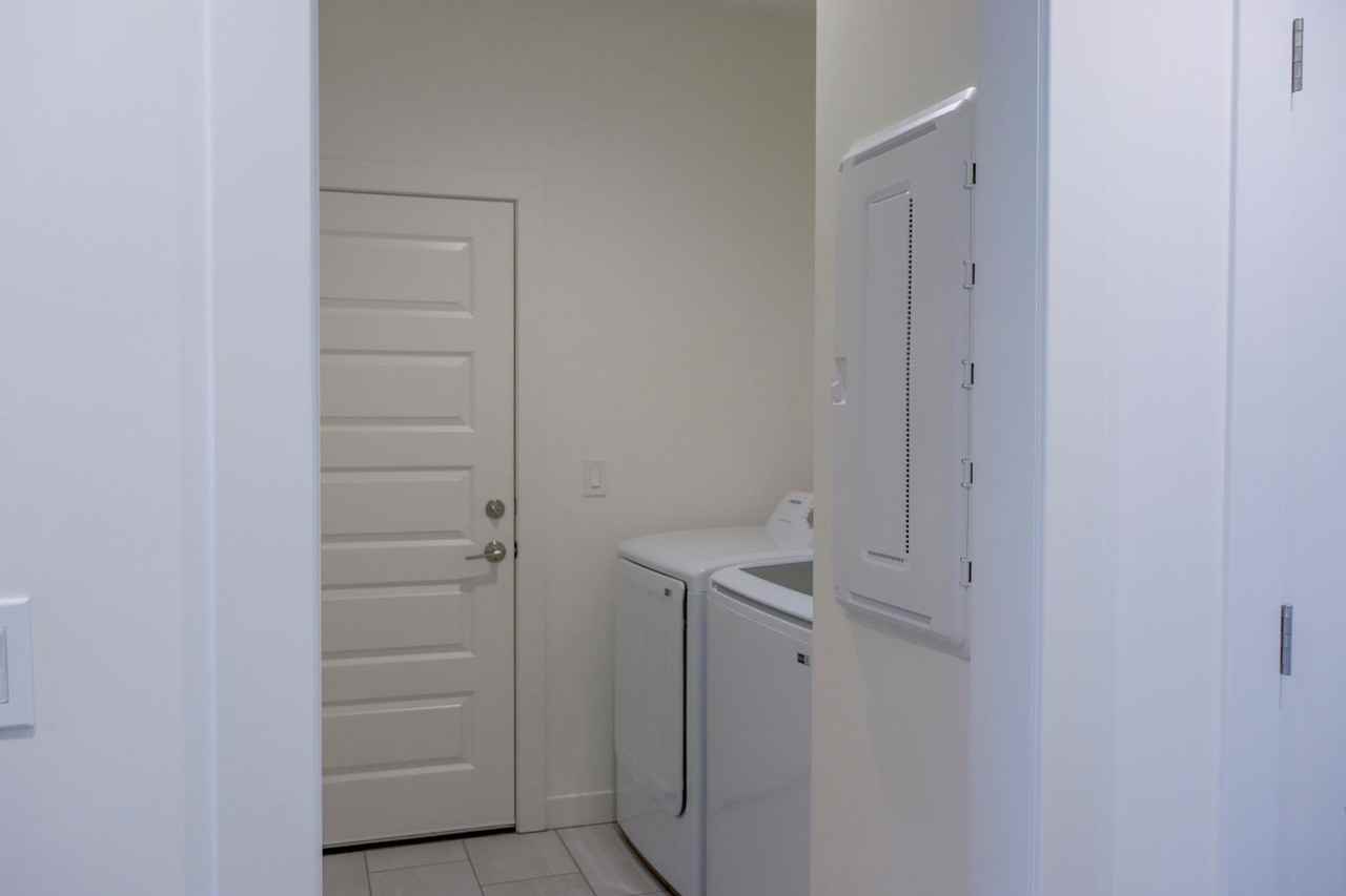 19616 199th Ter - Photo 5 of 21