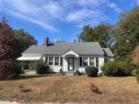 305 N Outerbridge St - Photo 1 of 1