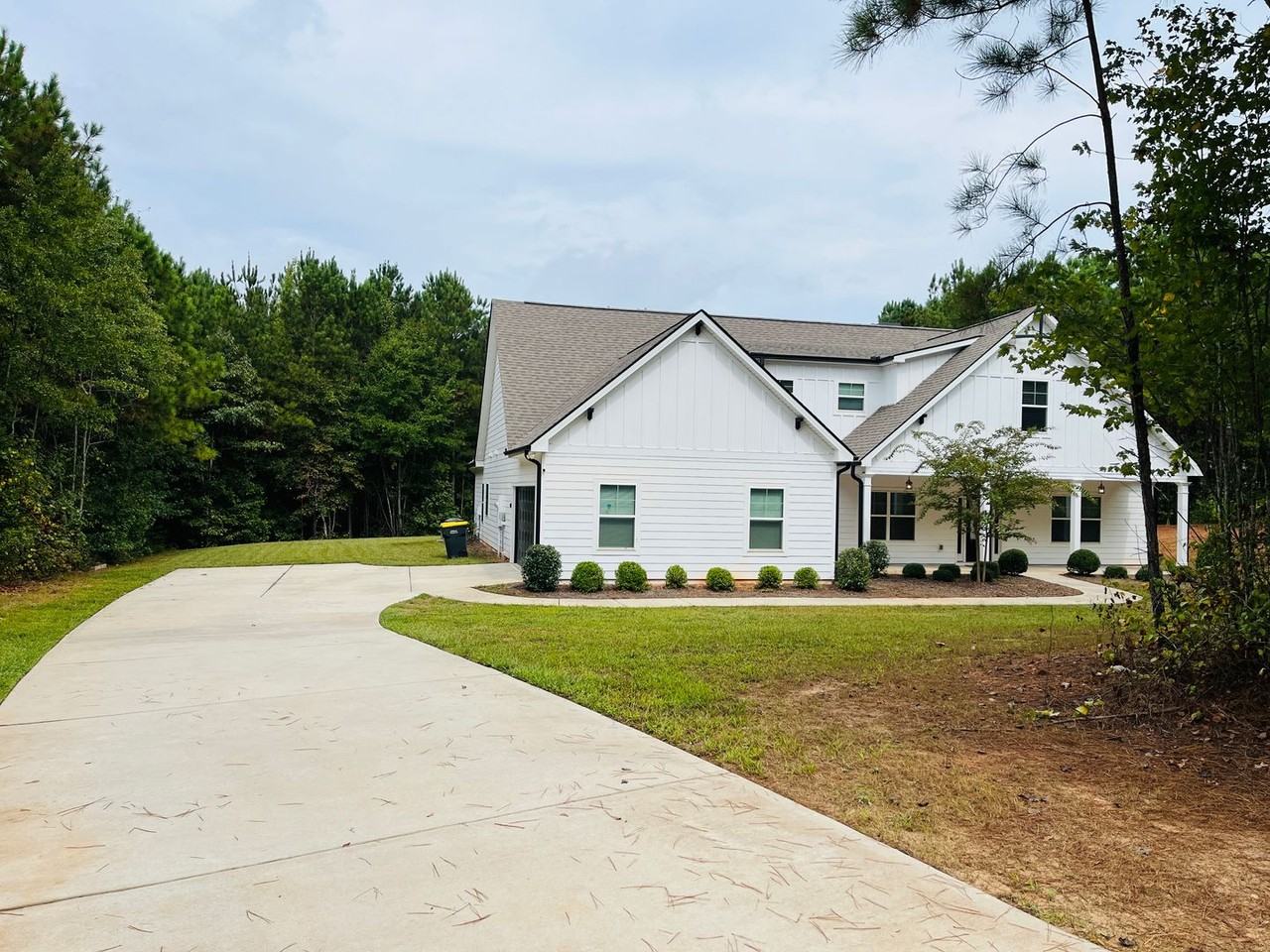 1417 Rockhouse Rd - Photo 2 of 46