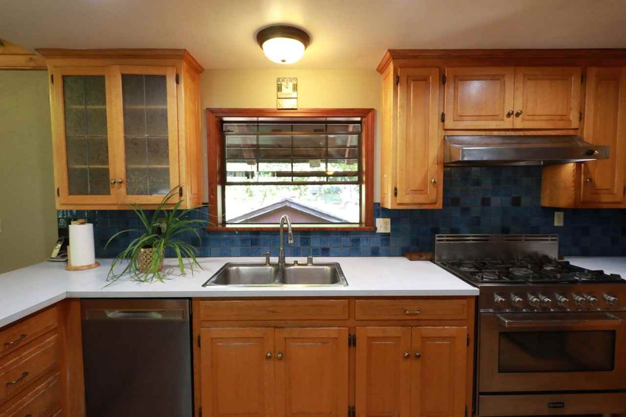 5279 Kneeland Rd - Photo 6 of 26