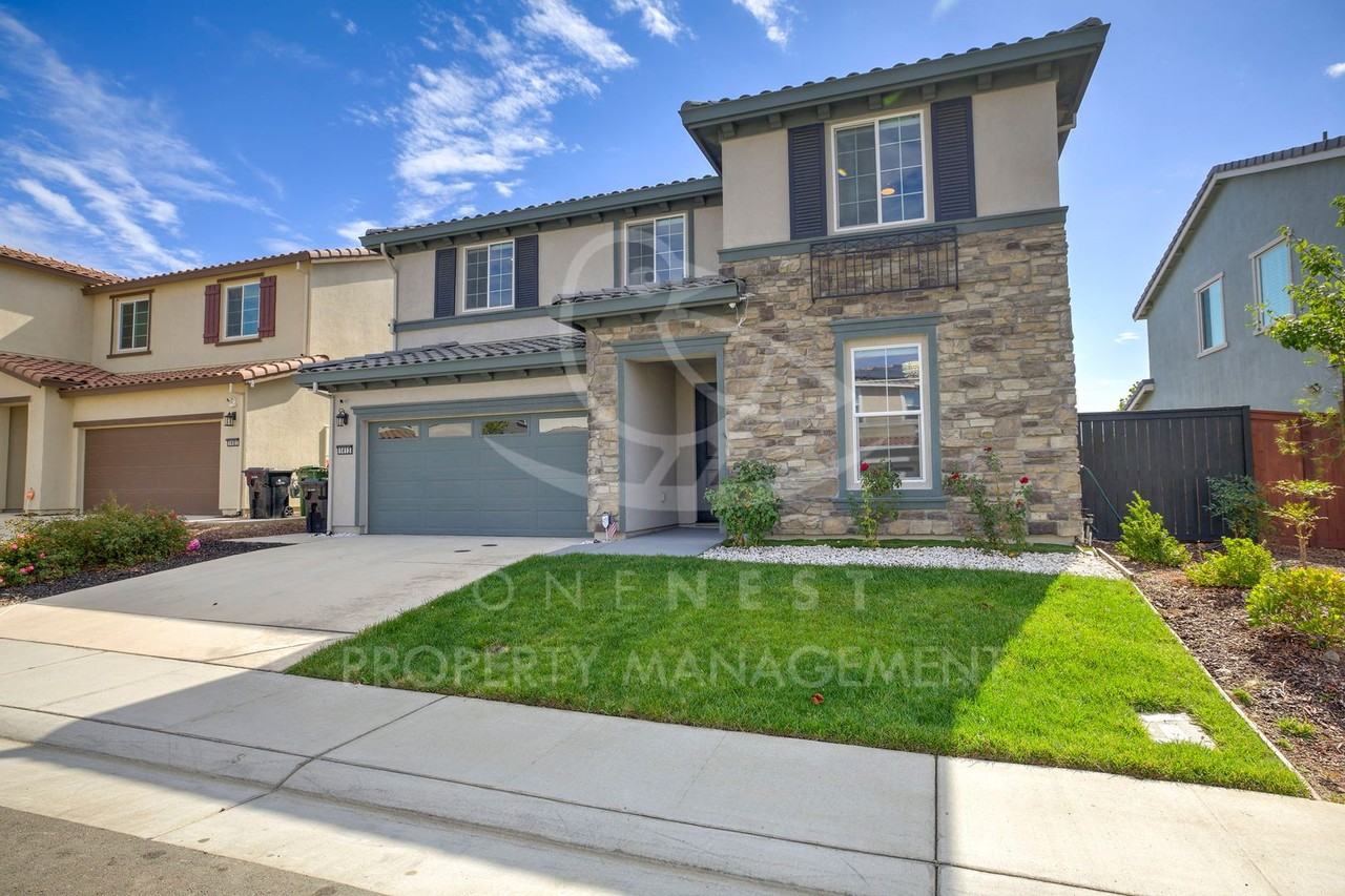 1413 Stark Bridge Road - Photo 2 of 31