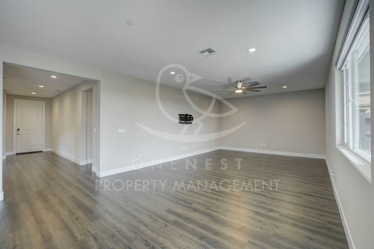 1413 Stark Bridge Road - Photo 5 of 31