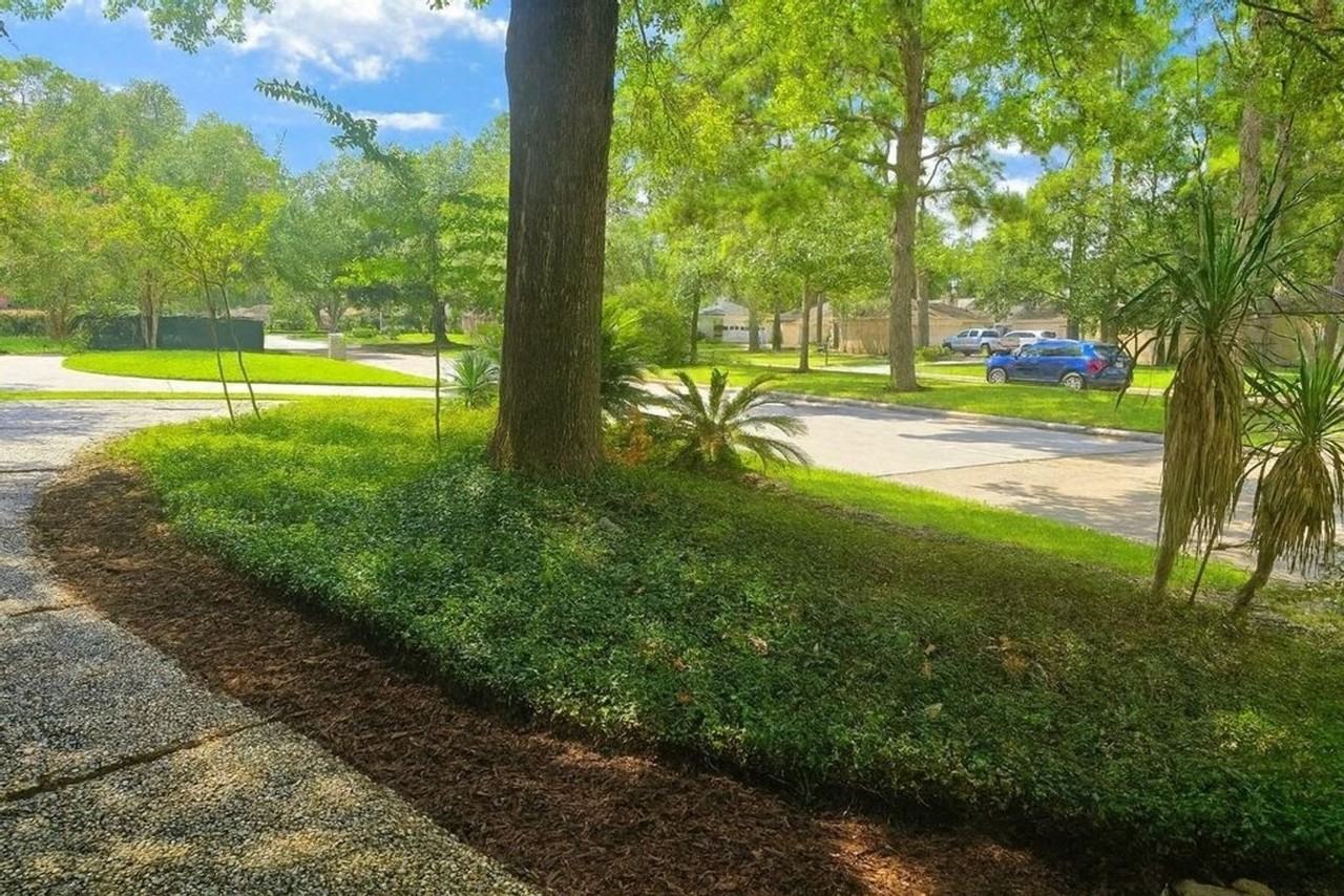 10507 Cypresswood Dr - Photo 4 of 32