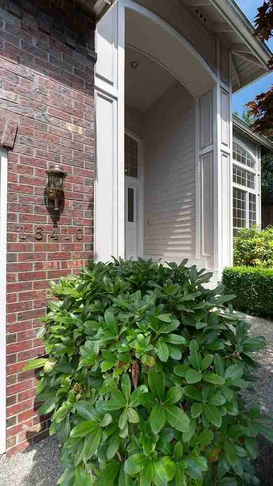 16410 Se 56th Pl - Photo 2 of 25