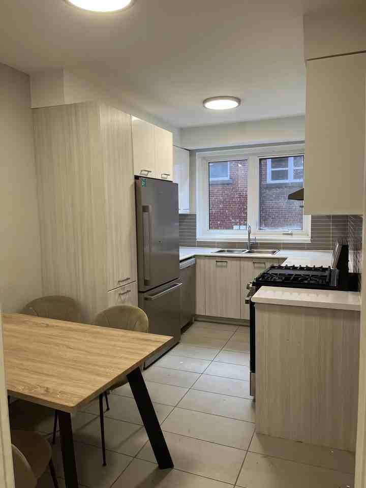 4550 Avenue Walkley — photo 1