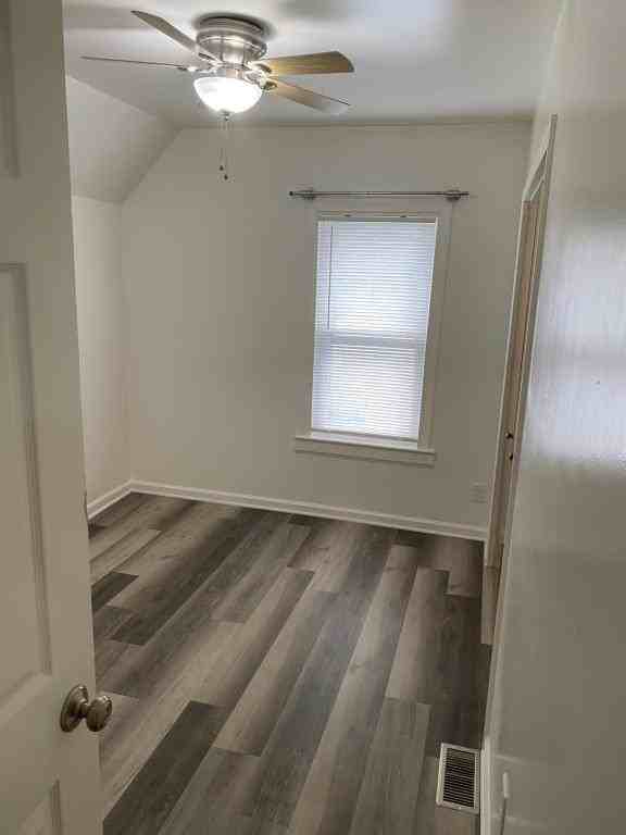 7141 Colbert St - Photo 3 of 8