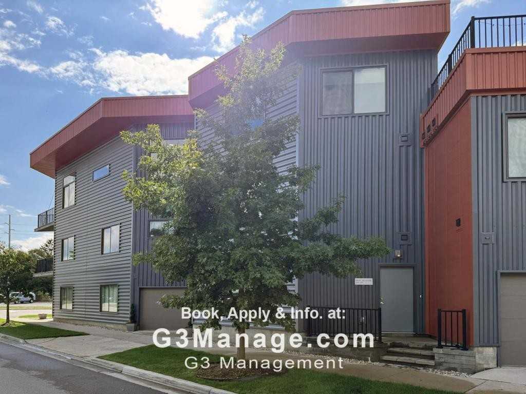 293 N 2nd St - Photo 3 of 41