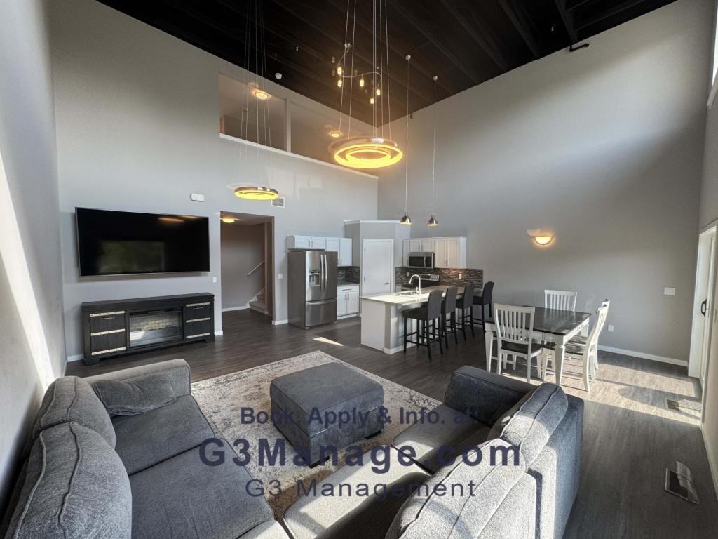 293 N 2nd St - Photo 2 of 41