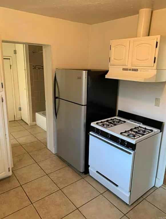 1119 Kentucky St #A - Photo 3 of 8