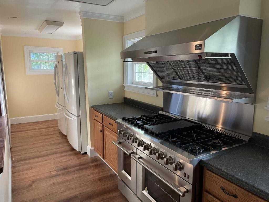 526 Stewart Ave #32 - Photo 7 of 14
