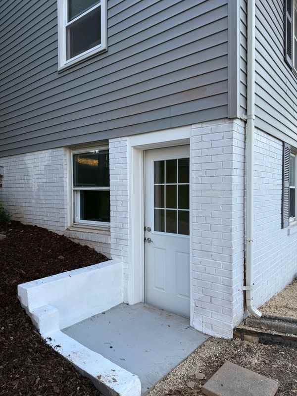 1212 Ware Street Southwest - Photo 6 of 7