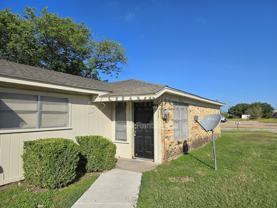 7208 Sanger Ave - Photo 1 of 1