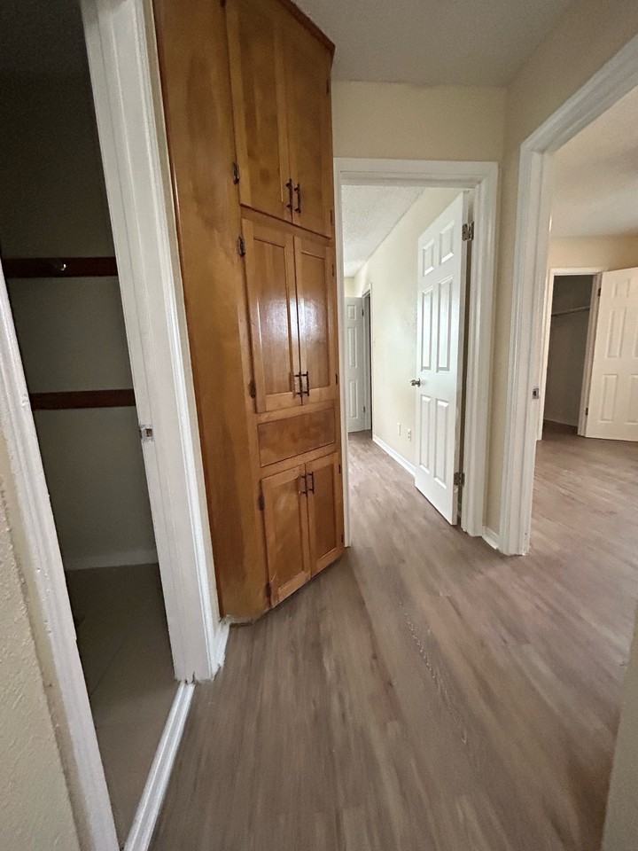 4804 Rainbow Cir #C - Photo 5 of 17